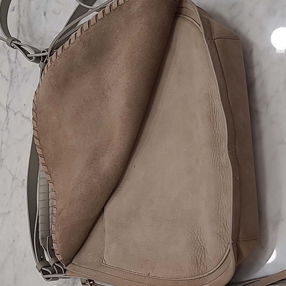 Handbag - Picture 9 of 9